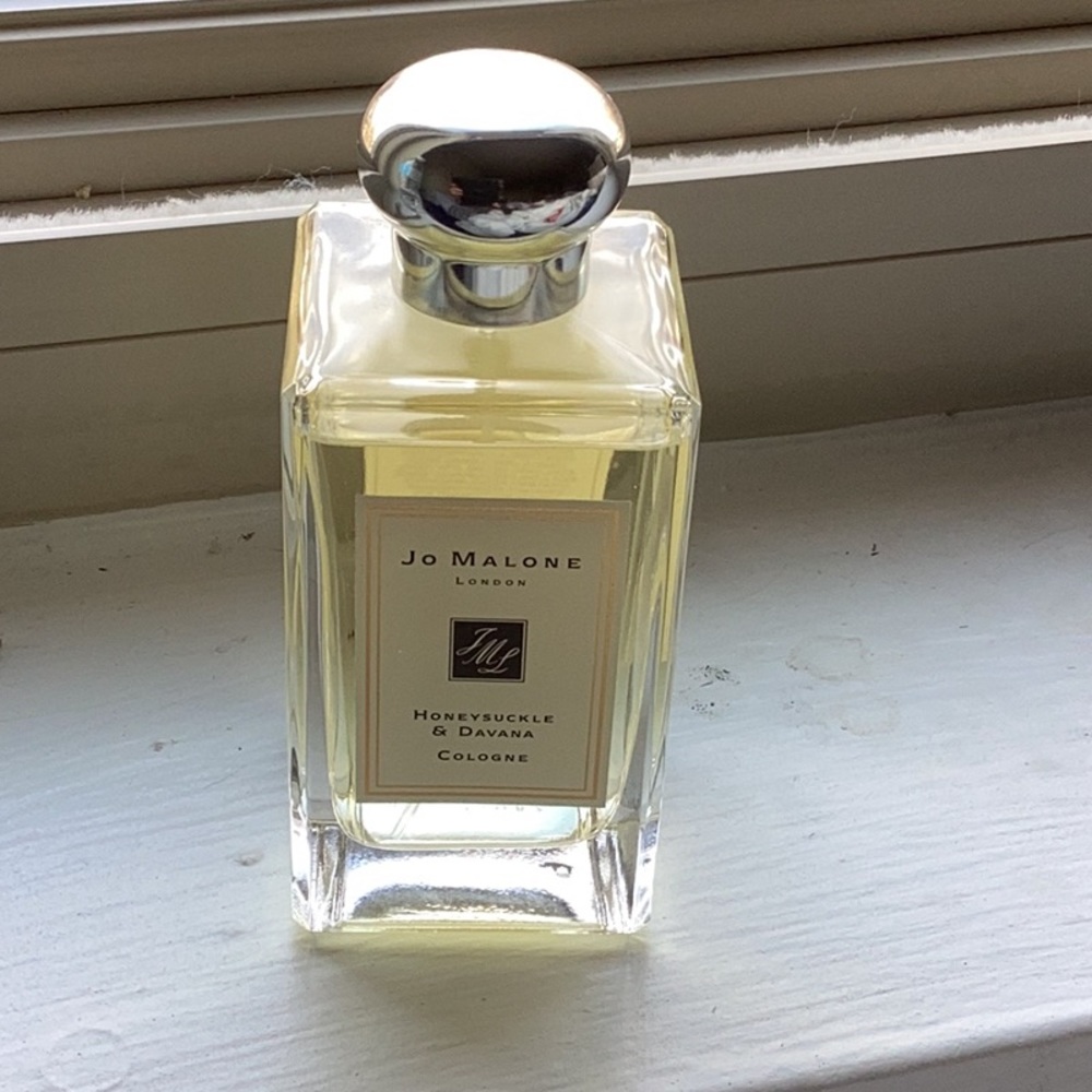 JO MALONE HONEYSUCKLE & DAVANA like new, bottle almost full